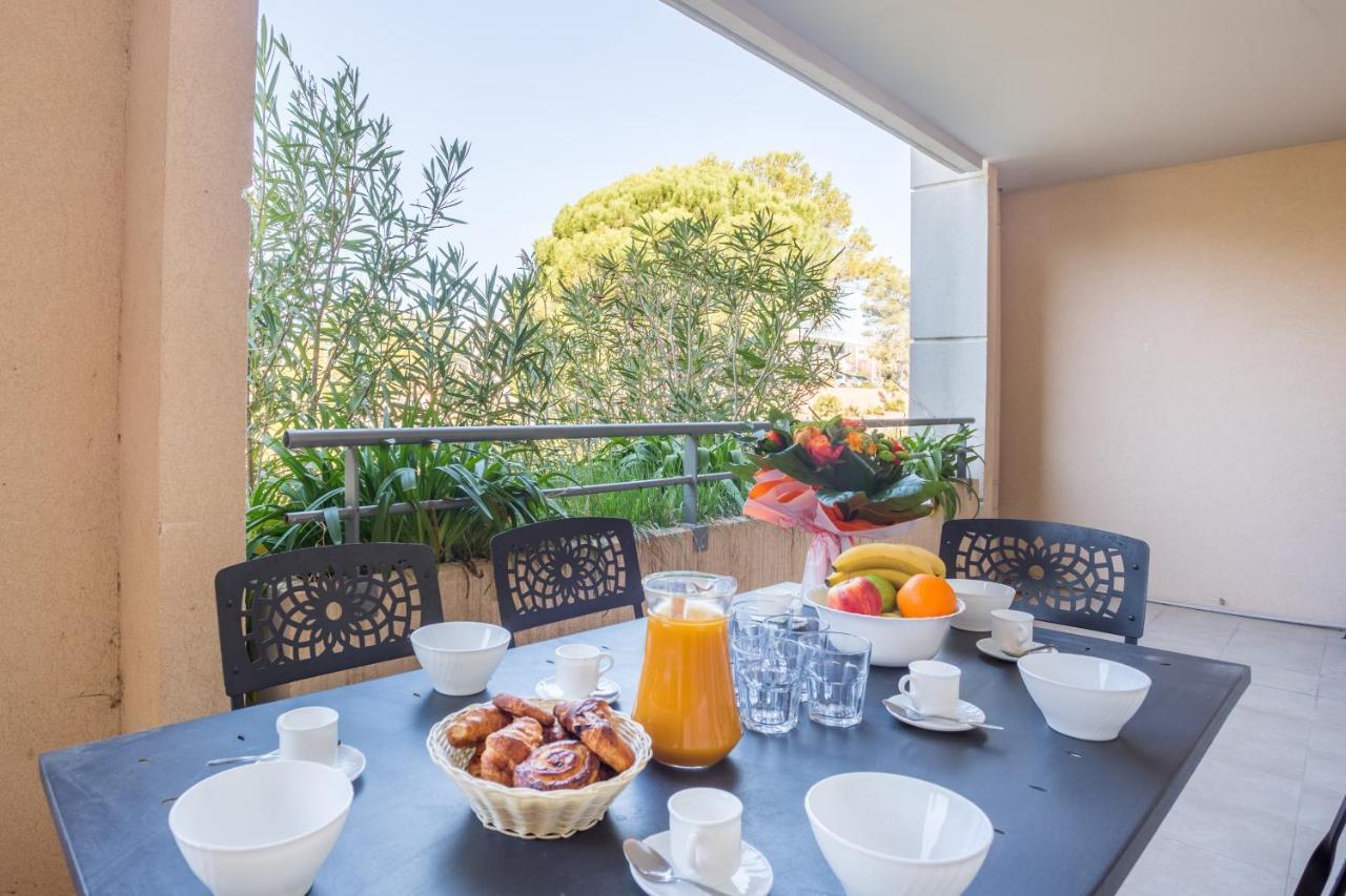 Les Parasols D'Argens Roquebrune-sur-Argens Exterior foto