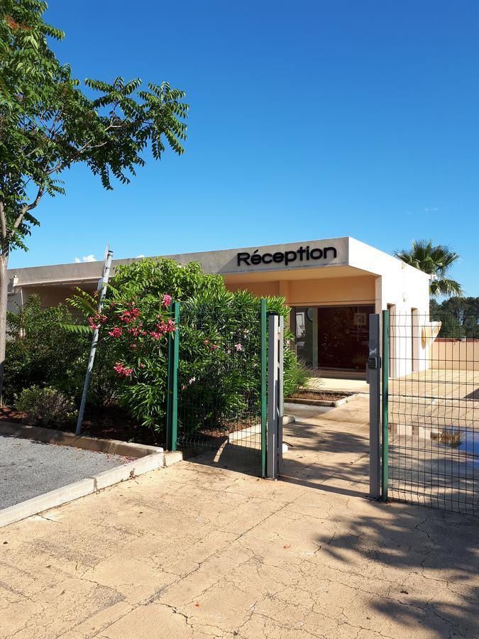 Les Parasols D'Argens Roquebrune-sur-Argens Exterior foto